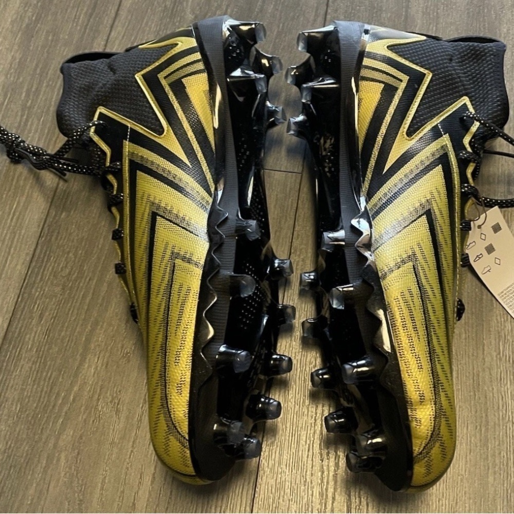 New Mens Adidas Freak-23 Inline Football Cleats Black Gold HP2446 Men’s Size - Picture 5 of 8